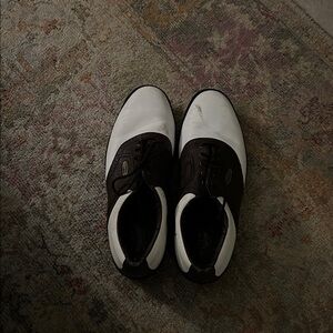 Foot Joy Dri Joys men’s 12 golf shoe